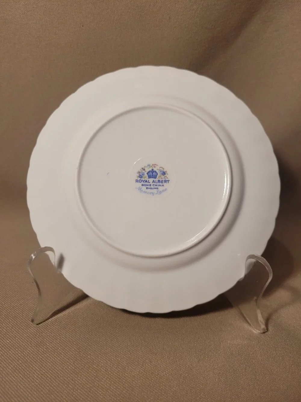 Royal Albert Memory Lane (5 Piece) Place Setting EXCELLENT!